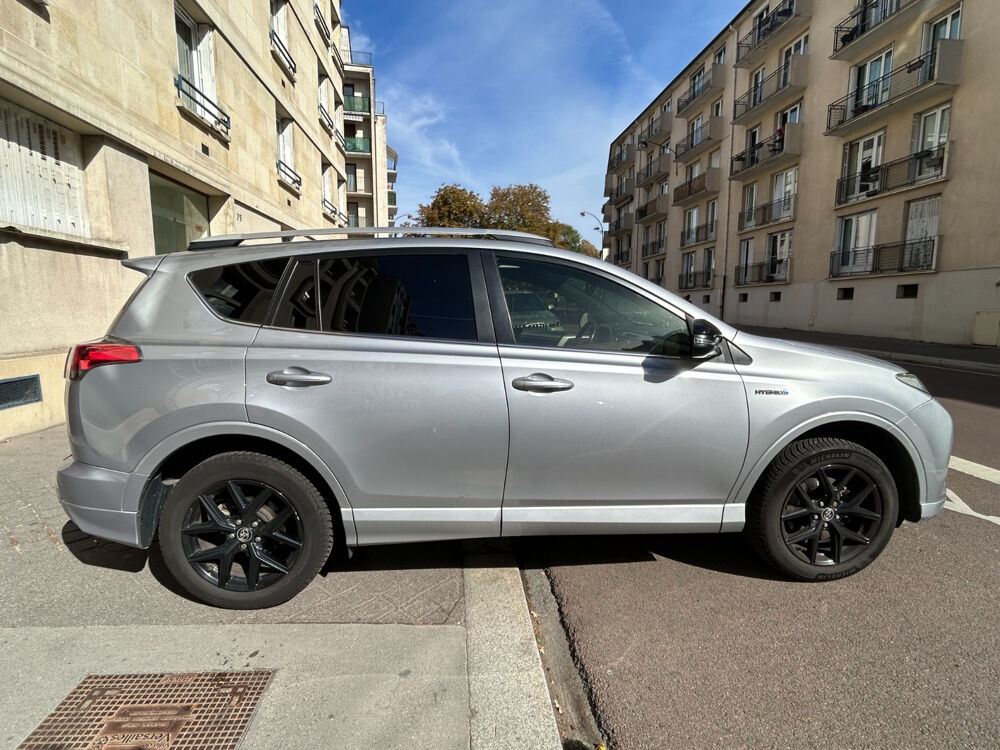 RAV 4 2.5i AWD LOUNGE 2018 occasion 78000 Versailles