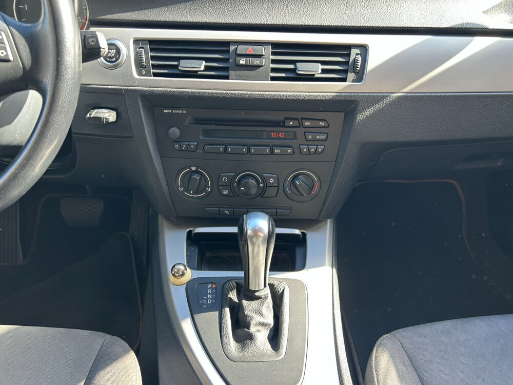 S&eacute;rie 3 Touring 320d 163ch Confort A 2006 occasion 78000 Versailles