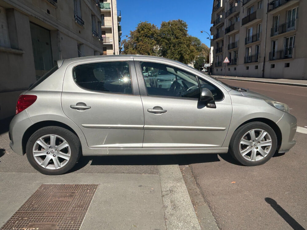 207 1.6 VTi 16V 120ch Premium 2008 occasion 78000 Versailles