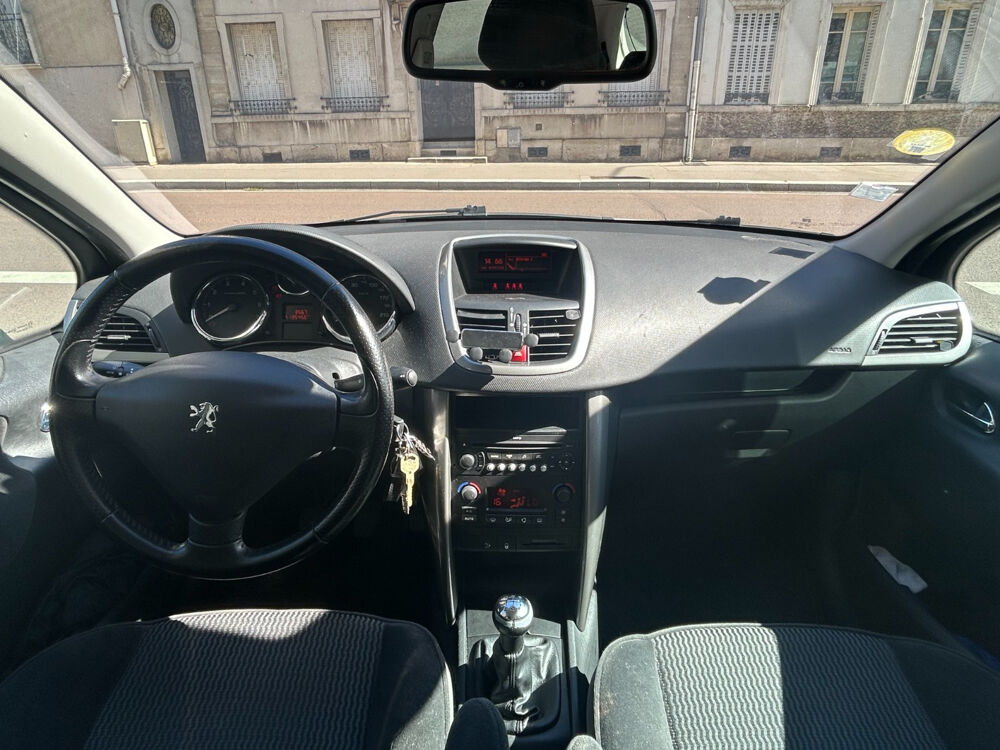207 1.6 VTi 16V 120ch Premium 2008 occasion 78000 Versailles