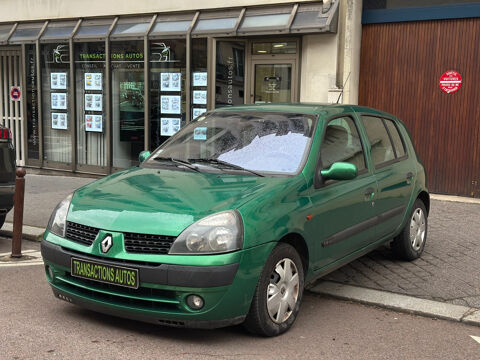 Renault Clio II Clio 1.4i 16V Expression 2002 occasion Versailles 78000