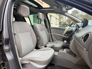 Clio III 1.6 16V 110 Exception TomTom Euro 5 A 2010 occasion 78000 Versailles