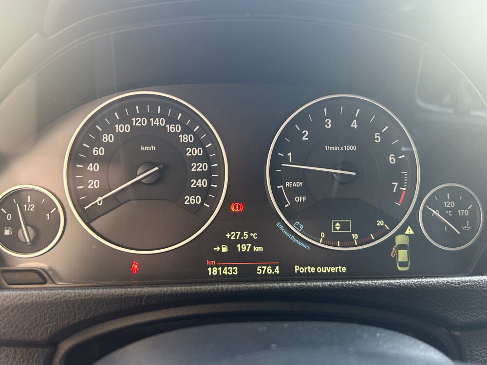 S&eacute;rie 4 Coup&eacute; 420i 184 ch Luxury 2014 occasion 78000 Versailles