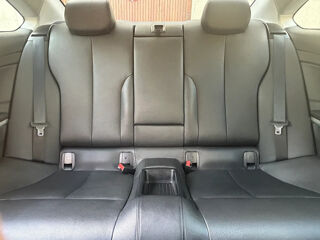 S&eacute;rie 4 Coup&eacute; 420i 184 ch Luxury 2014 occasion 78000 Versailles