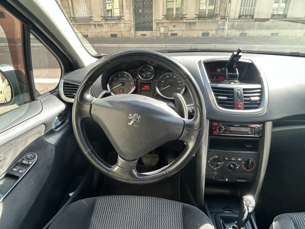 207 1.4i 90 ch 2009 occasion 78000 Versailles