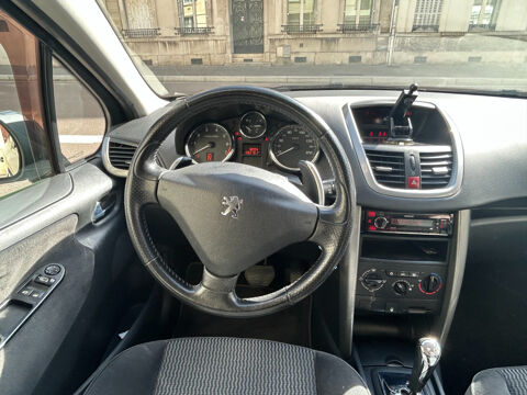207 1.4i 90 ch 2009 occasion 78000 Versailles