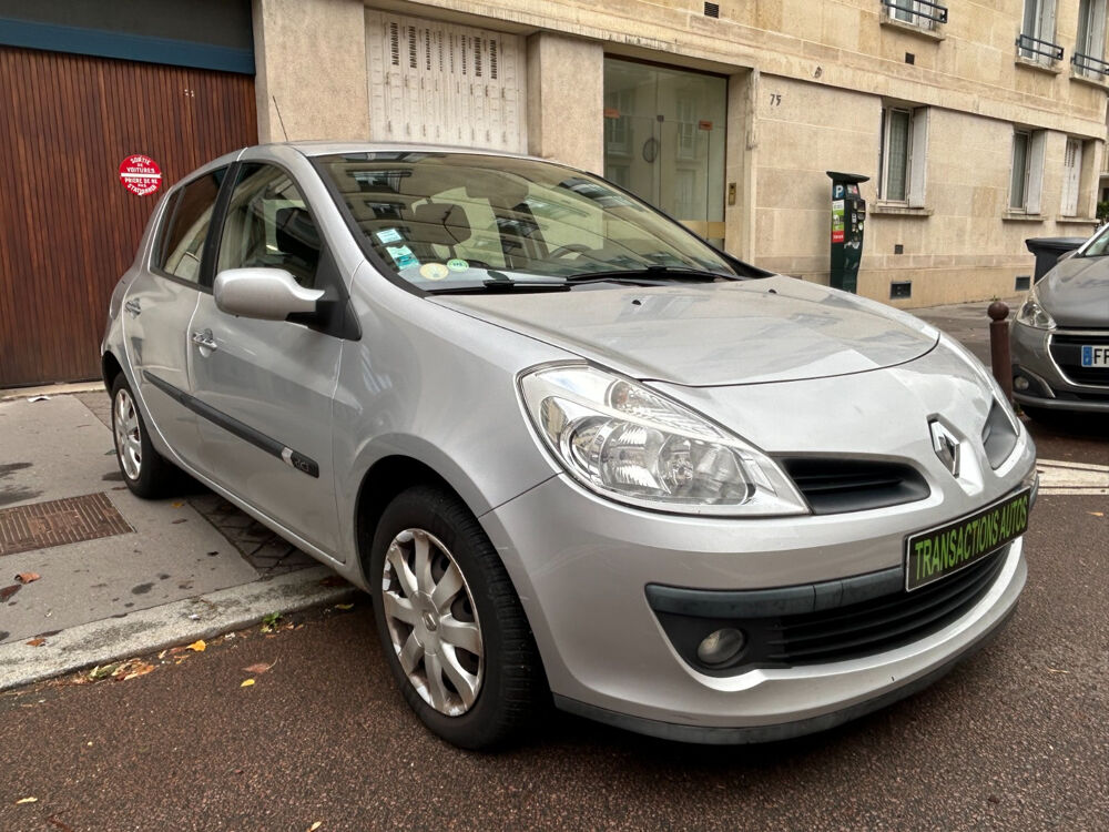 Clio III Clio 1.5 dCi 70 Expression 2006 occasion 78000 Versailles