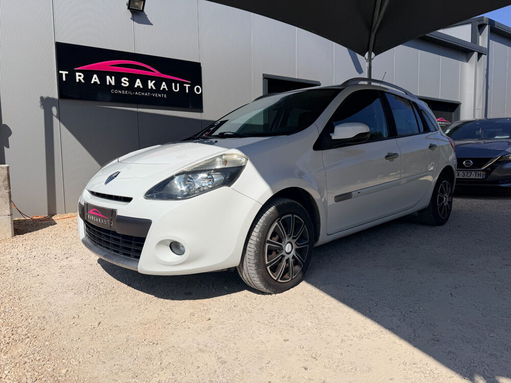 Clio III Estate Clio Estate III dCi 85 eco2 Business 2010 occasion 30140 Bagard