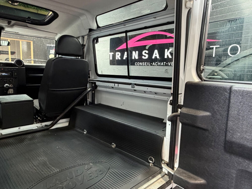 Divers DEFENDER 90 STATION WAGON MARK VI 2015 occasion 44150 Ancenis