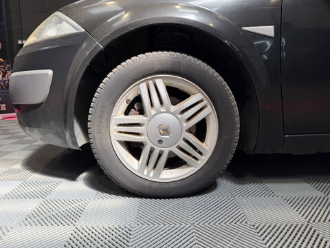 M&eacute;gane II CC M&eacute;gane CC 1.9 dCi 120 Luxe Privil&egrave;ge 2006 occasion 44150 Ancenis