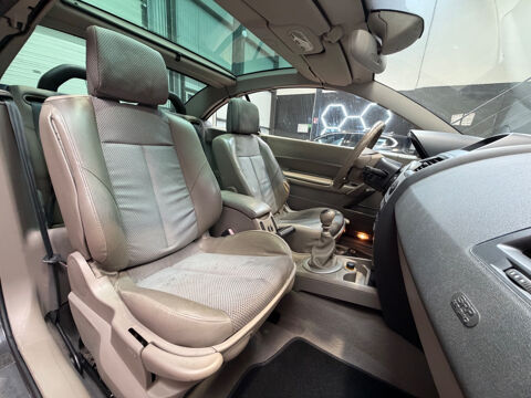 M&eacute;gane II CC M&eacute;gane CC 1.9 dCi 120 Luxe Privil&egrave;ge 2006 occasion 44150 Ancenis