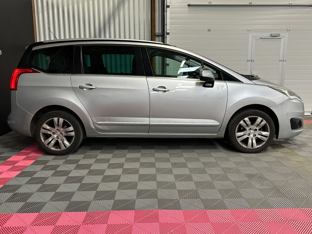 5008 1.6 HDi 115ch FAP BVM6 Allure 5pl 2015 occasion 49100 Angers