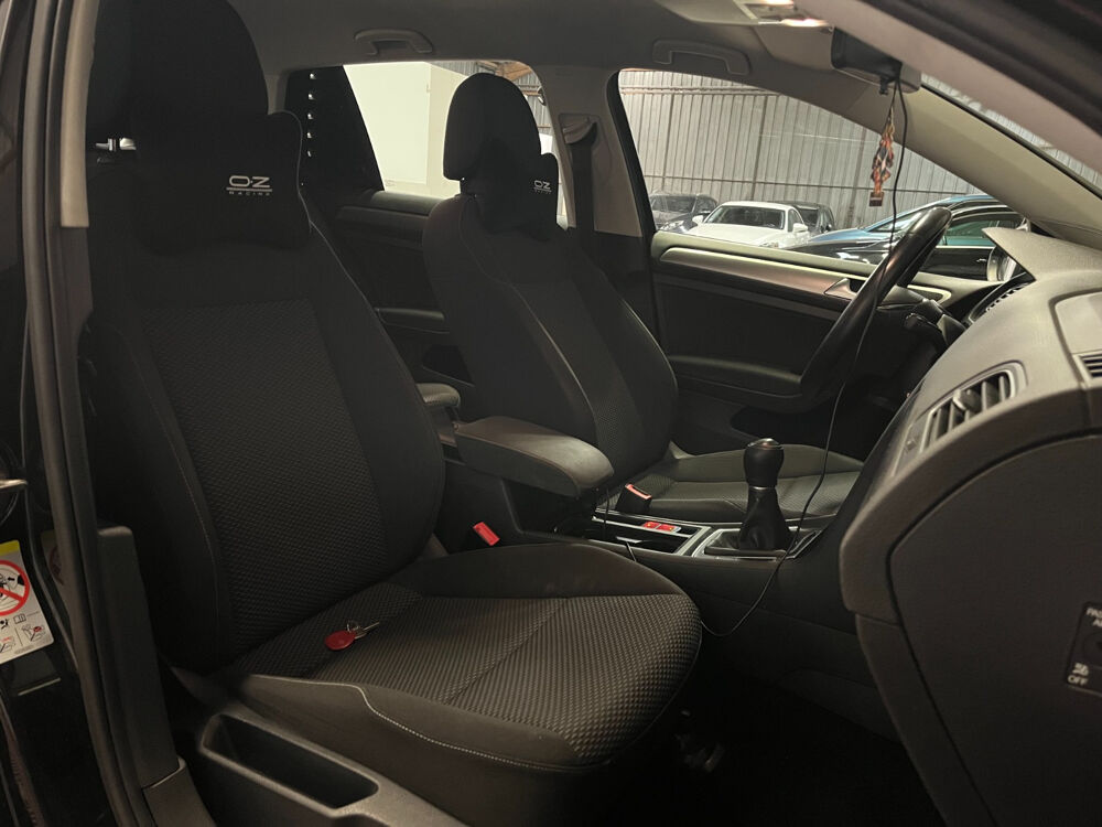 Golf 1.6 TDI 115 BlueMotion Technology FAP Confortline 2018 occasion 49100 Angers