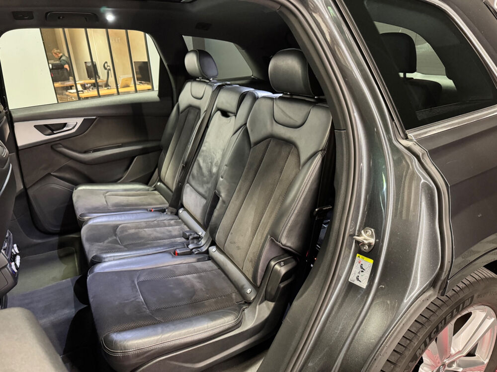 Q7 3.0 V6 TDI Clean Diesel 218 Tiptronic 8 Quattro 7pl S lin 2016 occasion 74330 POISY
