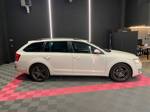 Octavia Combi 2.0 TDI 150 ch CR FAP 4x4 Green Tec Elegance 2014 occasion 74330 POISY