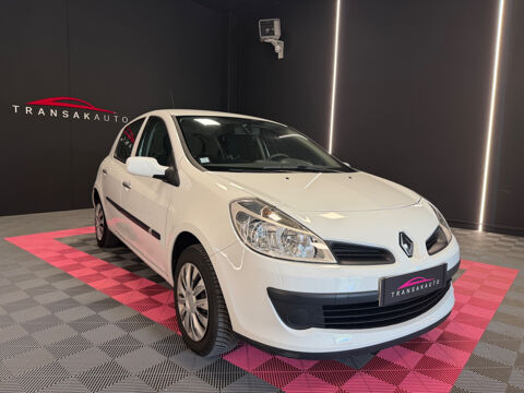 Renault clio iii 1.2 16V 75 eco2 Extr&ecirc;me Claire DIS
