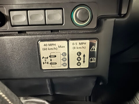 Defender DEFENDER 90 SOFT TOP MARK III Edition Limit&eacute;e Eden Park 2012 occasion 74330 POISY