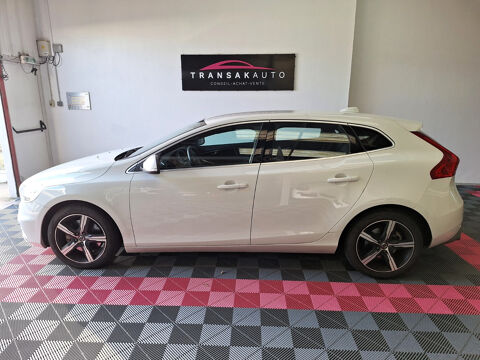 V40 T2 122 ch Geartronic 6 R-DESIGN 2020 occasion 85300 Challans