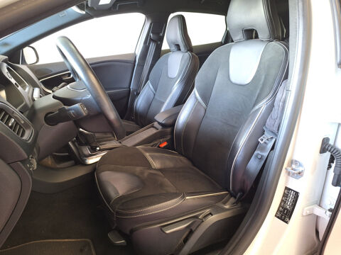 V40 T2 122 ch Geartronic 6 R-DESIGN 2020 occasion 85300 Challans