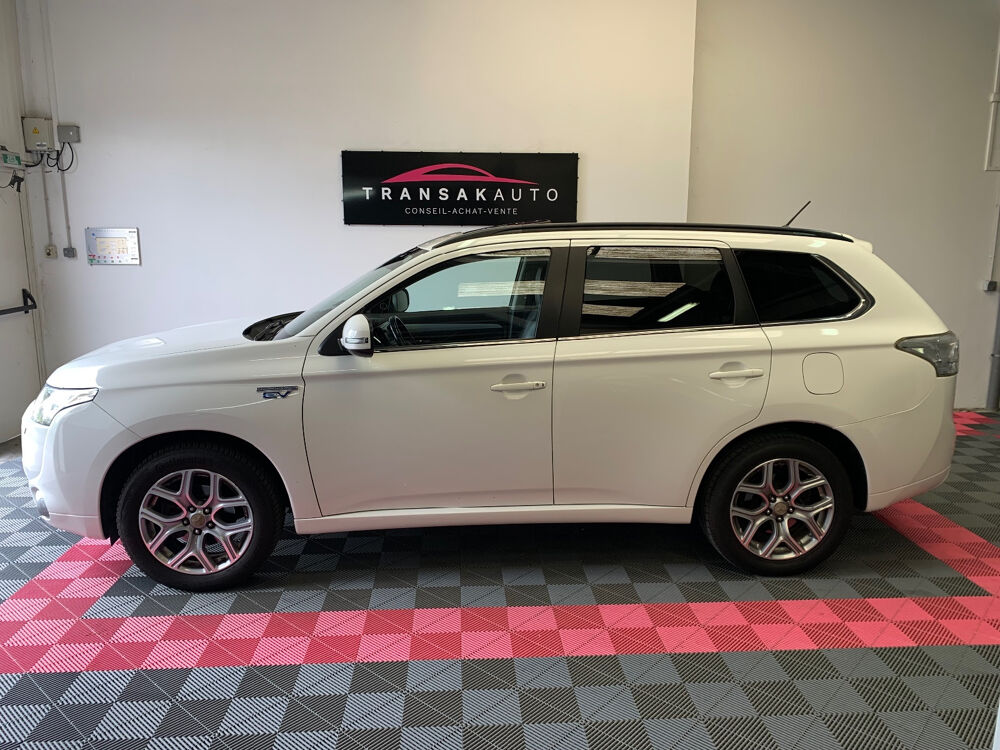 Outlander 2.0I 200 PHEV 4WD Intense 2015 occasion 85300 Challans