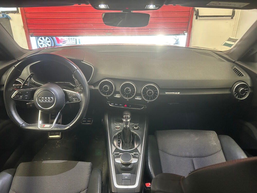 TT Coup&eacute; 1.8 TFSI 180 S tronic 7 S line 2017 occasion 85300 Challans