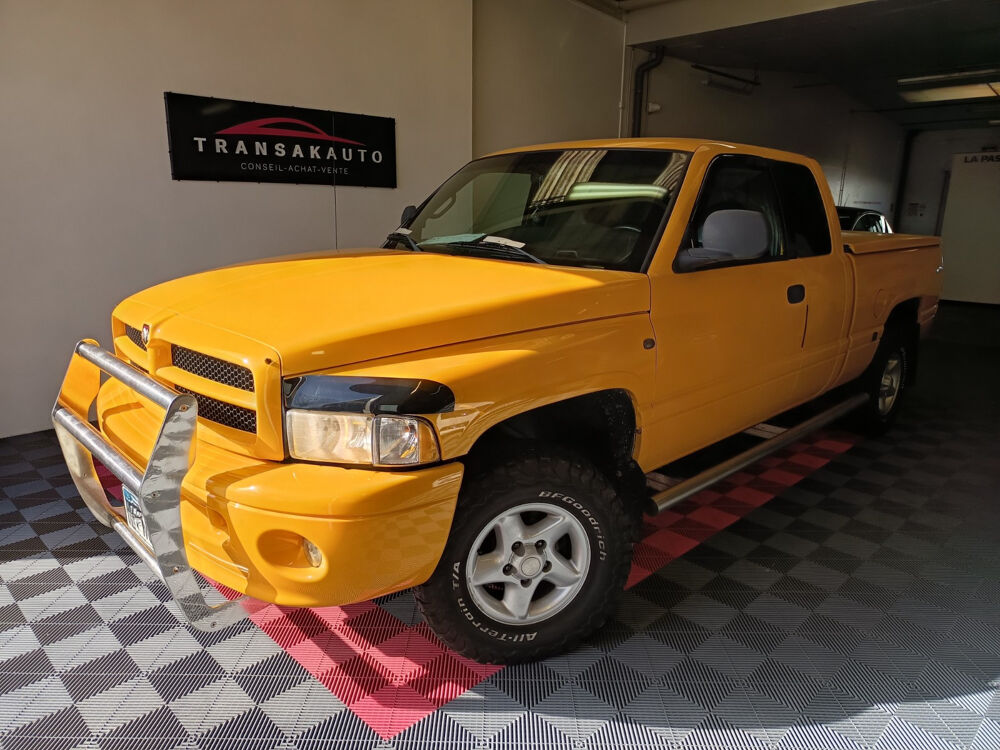RAM V8 5.9 MAGNUM SPORT 2000 occasion 85300 Challans