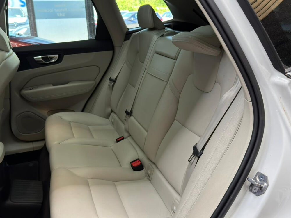 XC60 T8 Twin Engine 303 ch + 87 ch Geartronic 8 Inscription 2019 occasion 73000 Chamb&eacute;ry