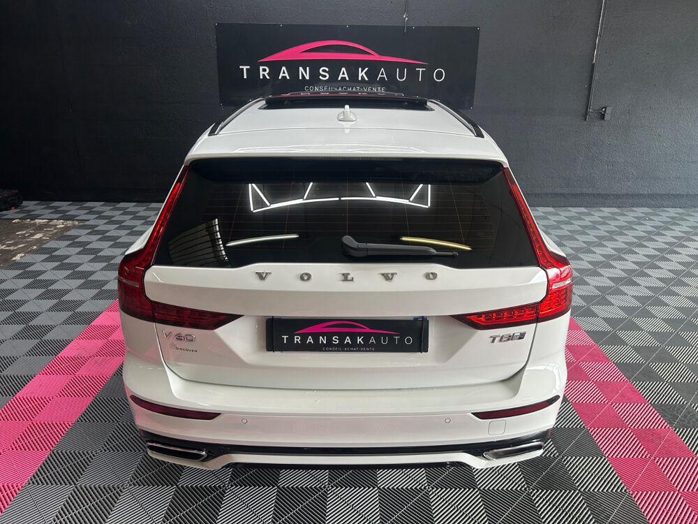 V60 T8 Twin Engine 303 ch + 87 ch Geartronic 8 R-Design 2019 occasion 73000 Chamb&eacute;ry