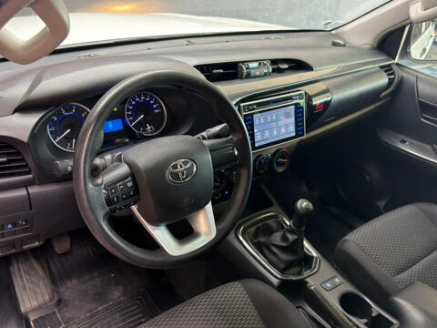 Hilux HILUX DBLE CAB 4WD 2.4L 150 D-4D LECAP 2017 occasion 73000 Chamb&eacute;ry