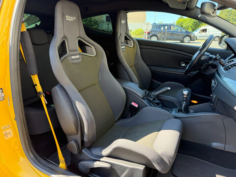 M&eacute;gane III Coup&eacute; 2.0 16V 250 RS 2012 occasion 77177 BROU SUR CHANTEREINE