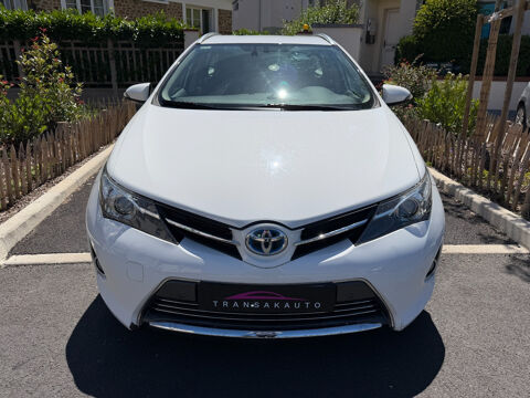 Auris Touring Sports Hybride 136h Style 2013 occasion 77177 BROU SUR CHANTEREINE