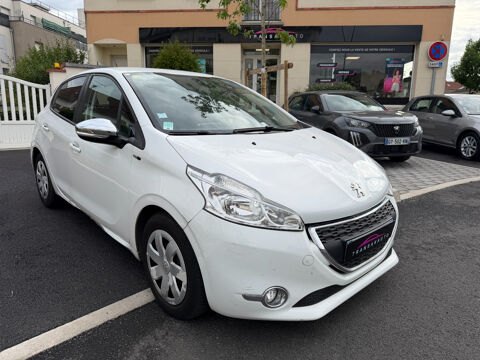 Peugeot 208 1.6 e-HDi 92 ch BVM5 Style