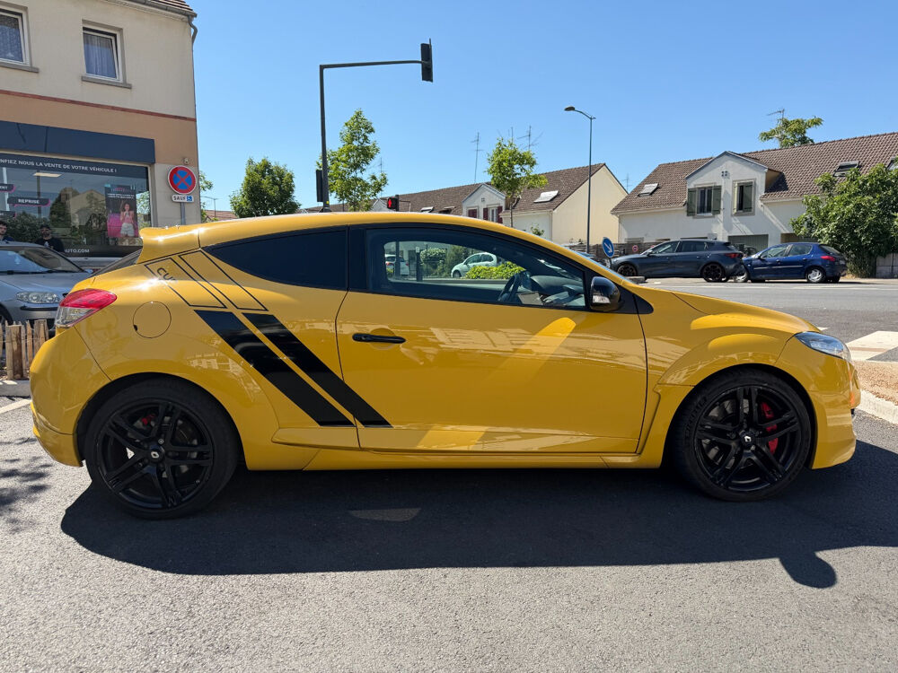 M&eacute;gane III Coup&eacute; 2.0 16V 250 RS 2012 occasion 77177 BROU SUR CHANTEREINE