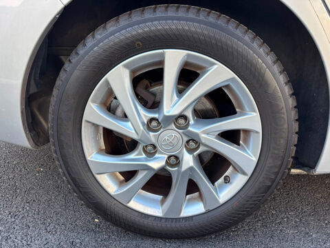 Auris Touring Sports Hybride 136h Dynamic 2015 occasion 77177 BROU SUR CHANTEREINE