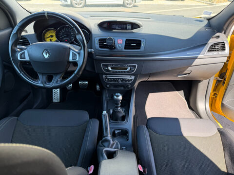 M&eacute;gane III Coup&eacute; 2.0 16V 250 RS 2012 occasion 77177 BROU SUR CHANTEREINE