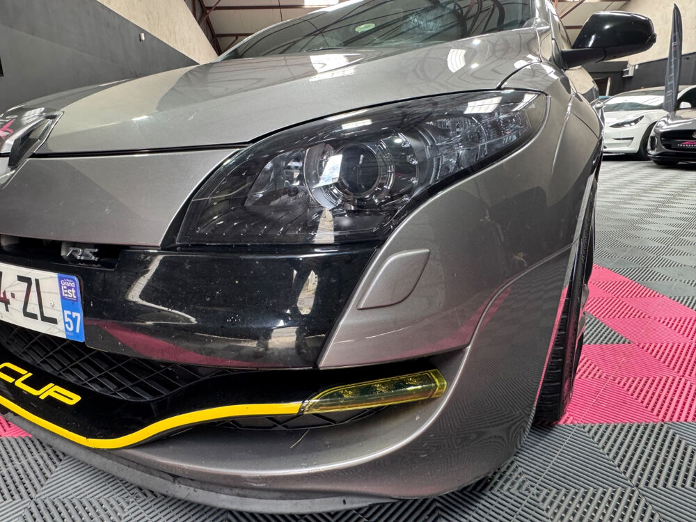 M&eacute;gane III Coup&eacute; 2.0 16V 250 RS 2011 occasion 50100 Cherbourg-en-Cotentin