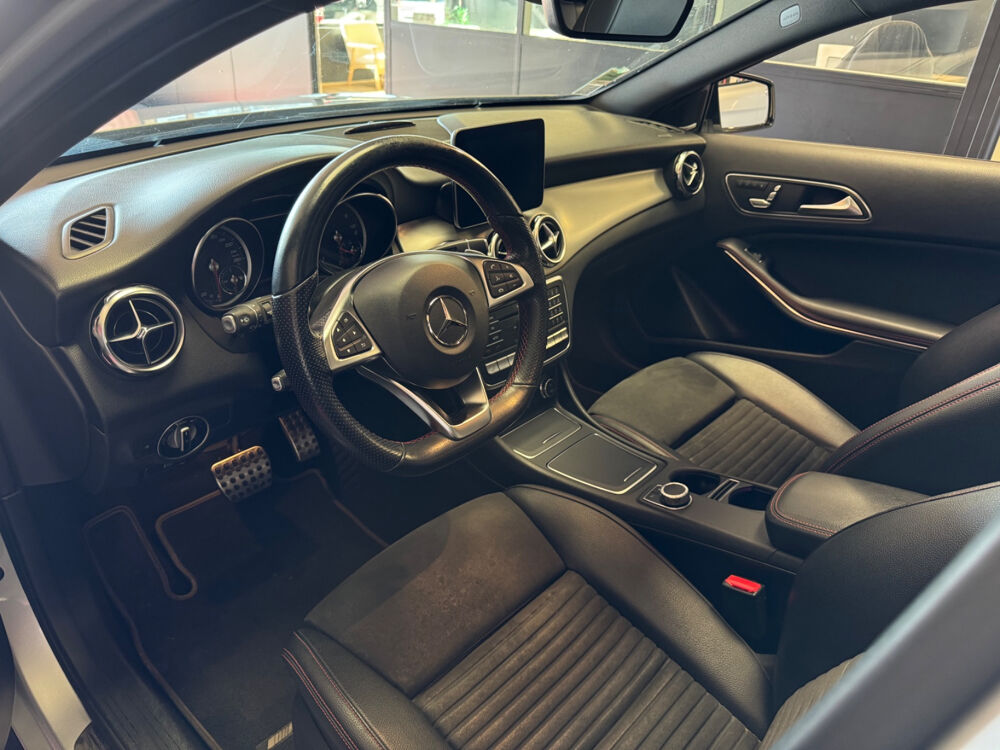Classe GLA GLA 220 d 7-G DCT 4-Matic Fascination 2019 occasion 76200 DIEPPE
