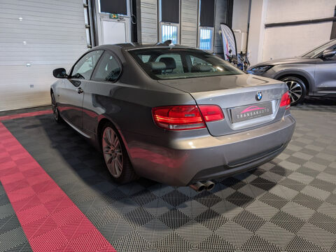 S&eacute;rie 3 Coup&eacute; 325d 204ch Sport Design 2010 occasion 77250 Moret Loing Orvannes