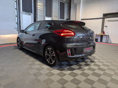 Pro cee d ii Pro_Cee'd Coup&eacute; 1.6 CRDi 136 ch ISG GT Line 2017 occasion 77250 Moret Loing Orvannes