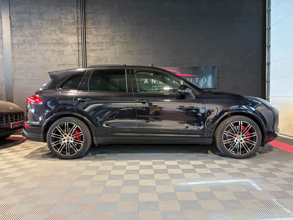 Cayenne 4.8 V8 520 ch Turbo Tiptronic A 2016 occasion 77250 Moret Loing Orvannes