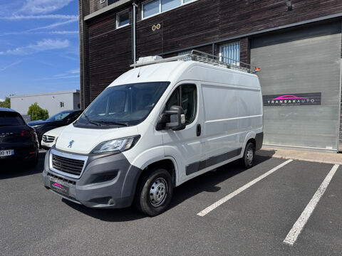 Peugeot Boxer BOXER VITRE 335 L2H2 2.0 BLUEHDI 130 S&S PRO 2017 occasion Moret Loing Orvannes 77250