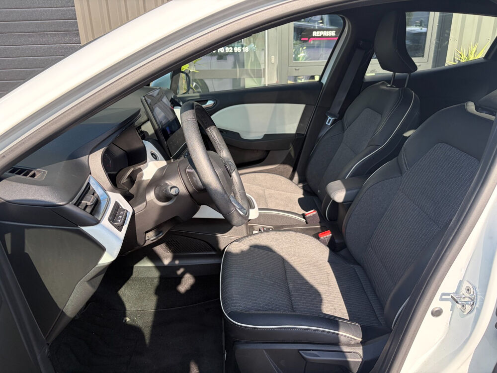 Clio V Clio E-Tech 140 - 21N Intens 2022 occasion 67590 SCHWEIGHOUSE-SUR-MODER