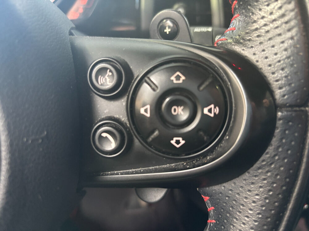 Cooper S Hatch 3 Portes 192 ch BVA6 Finition John Cooper Wor 2018 occasion 17139 Dompierre-sur-Mer
