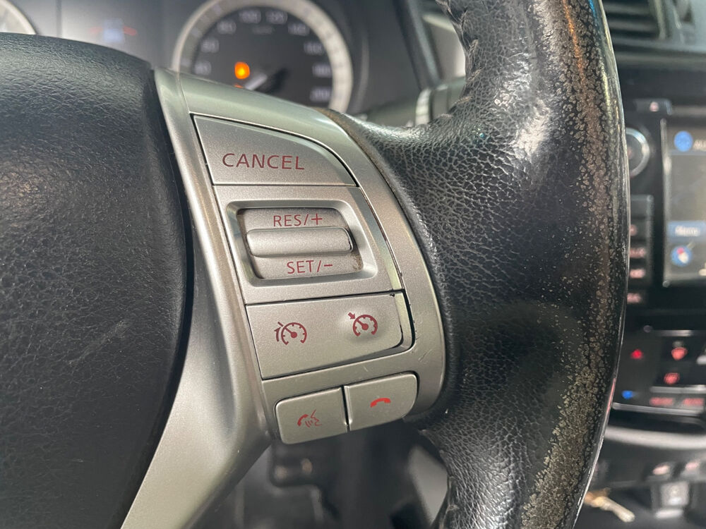 Navara NAVARA 2.3 DCI 160 KING CAB N-CONNECTA 2017 occasion 17139 Dompierre-sur-Mer