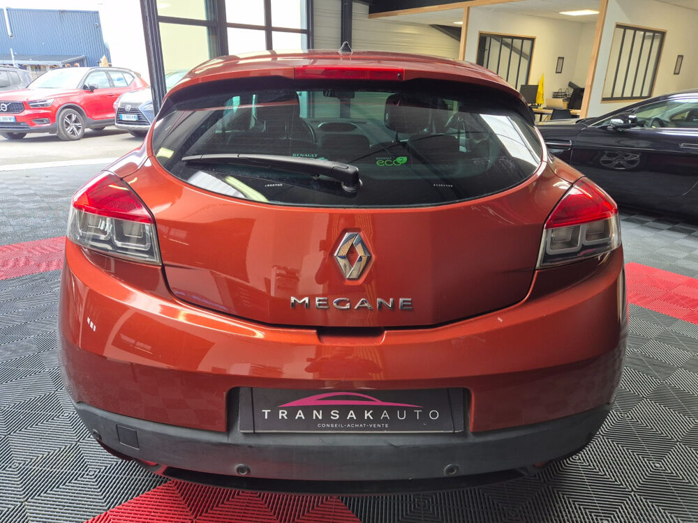 M&eacute;gane III Coup&eacute; dCi 130 eco2 Privil&egrave;ge 2009 occasion 17139 Dompierre-sur-Mer