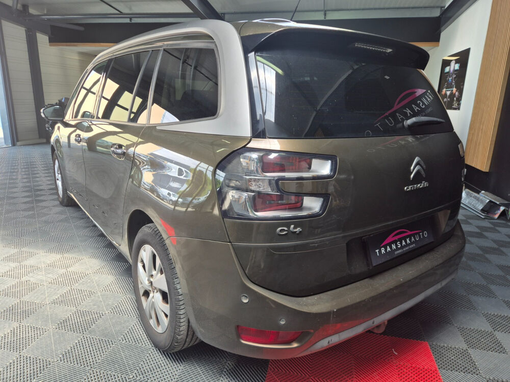 Grand C4 Picasso e-HDi 115 Intensive 2014 occasion 17139 Dompierre-sur-Mer