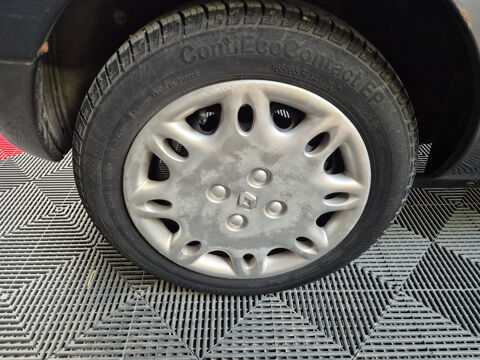 Clio II Clio 1.4i RXE 2000 occasion 17139 Dompierre-sur-Mer