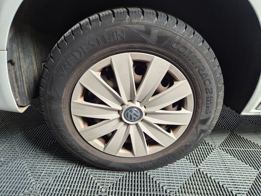 Caravelle 2.0 TDI 150 BMT Courte DSG7 Confortline 2016 occasion 17139 Dompierre-sur-Mer