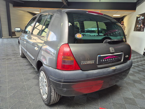 Clio II Clio 1.4i RXE 2000 occasion 17139 Dompierre-sur-Mer