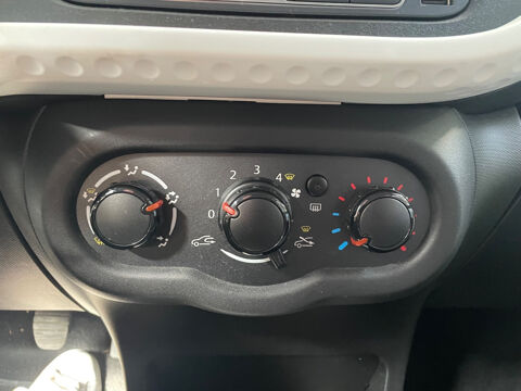 Twingo III 1.0 SCe 70 E6 Intens 2016 occasion 17139 Dompierre-sur-Mer